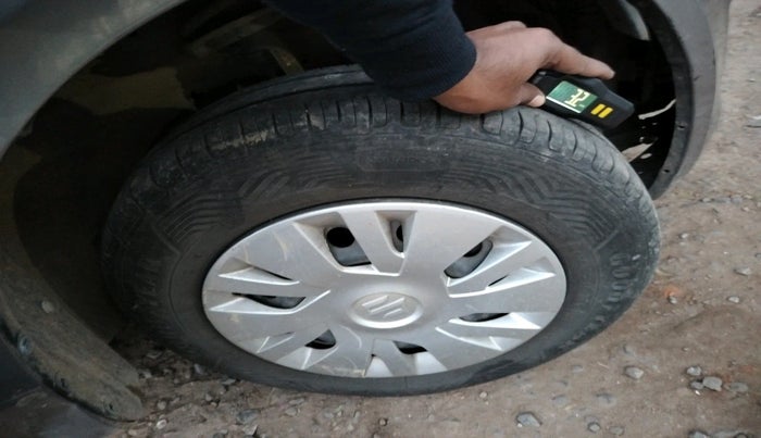 2013 Maruti Swift VDI, Diesel, Manual, 1,37,583 km, tyre