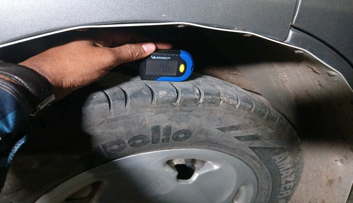 2020 Maruti Eeco 5 STR WITH A/C+HTR CNG, Petrol, Manual, 75,102 km, tyre