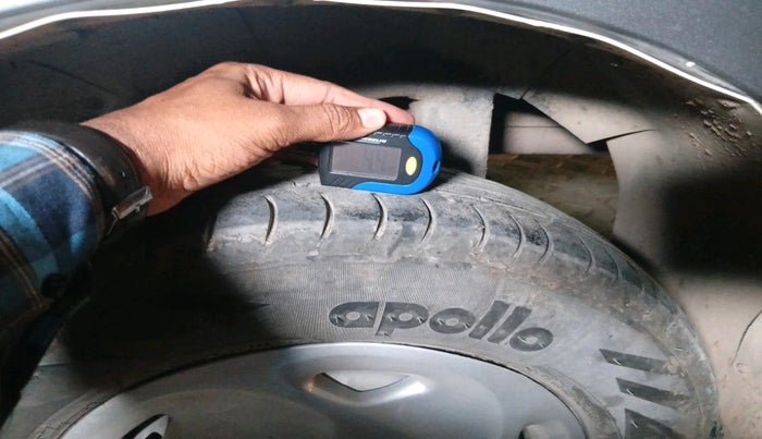 2020 Maruti Eeco 5 STR WITH A/C+HTR CNG, Petrol, Manual, 75,102 km, tyre