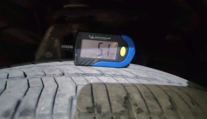 2018 Mahindra MARAZZO M4 8 STR, Diesel, Manual, 1,28,113 km, tyre