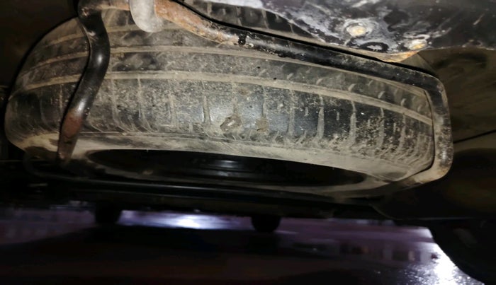 2016 Maruti Ertiga VXI CNG, Petrol, Manual, 89,766 km, tyre