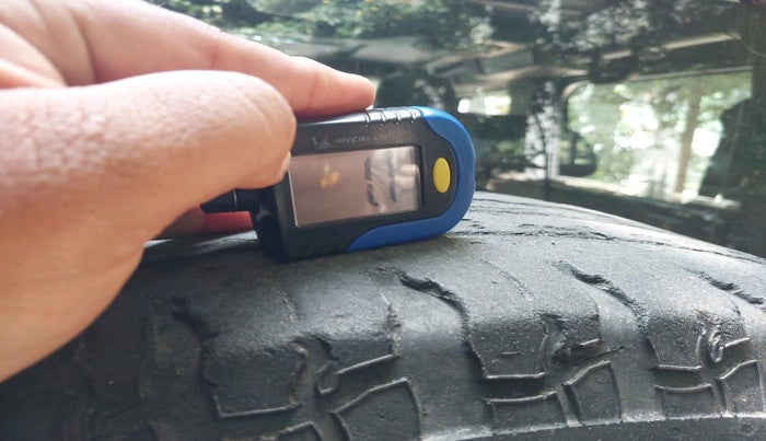 2020 Mahindra Thar LX D AT 4WD HT, Diesel, Automatic, 58,738 km, tyre