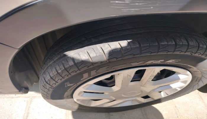 2018 Maruti Vitara Brezza VDI AMT, Diesel, Automatic, 70,813 km, tyre