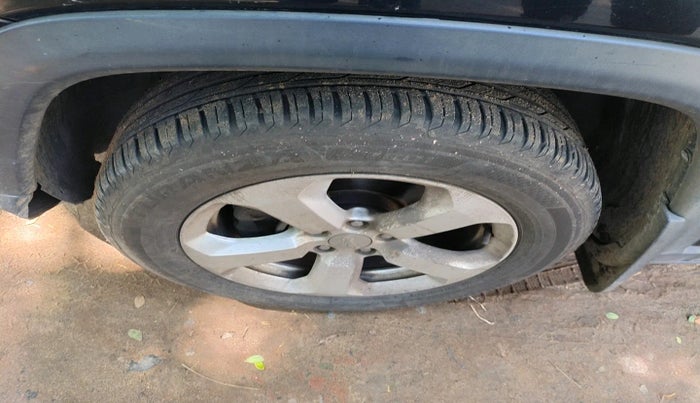 2018 Jeep Compass LONGITUDE 2.0 DIESEL, Diesel, Manual, 1,20,845 km, tyre