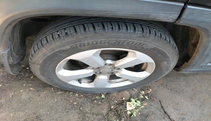 2018 Jeep Compass LONGITUDE 2.0 DIESEL, Diesel, Manual, 1,20,845 km, tyre