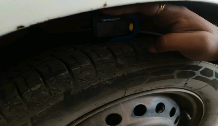 2013 Maruti Wagon R 1.0 VXI, Petrol, Manual, 1,59,227 km, tyre