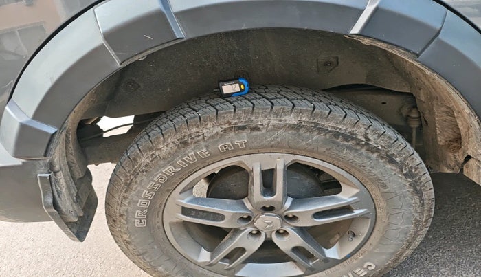 2024 Mahindra Thar LX P 2WD AT HT, Petrol, Automatic, 31,205 km, tyre