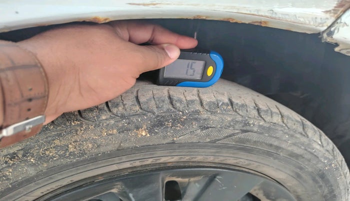 2015 Honda Brio S MT, Petrol, Manual, 56,892 km, tyre