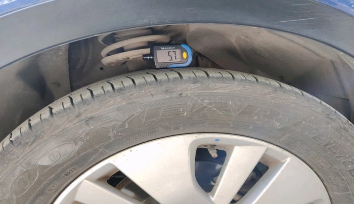 2016 Maruti S Cross ALPHA 1.3, Diesel, Manual, 1,27,996 km, tyre