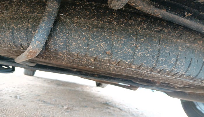 2012 Maruti Ertiga VDI, Diesel, Manual, 1,68,274 km, tyre