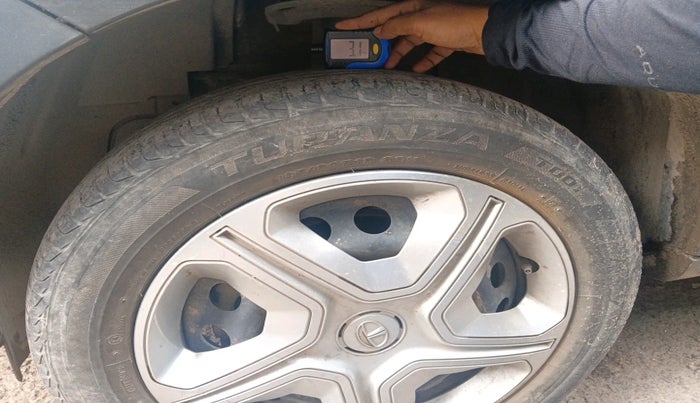 2022 Tata NEXON XM SUNROOF PETROL, Petrol, Manual, 63,244 km, tyre