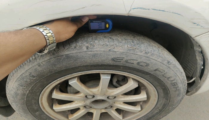 2012 Hyundai i20 MAGNA 1.2, Petrol, Manual, 60,153 km, tyre