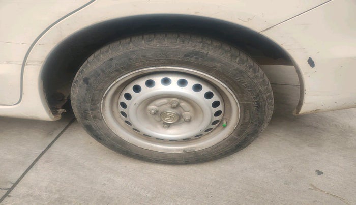 2017 Honda Amaze 1.2L I-VTEC E OPT, Petrol, Manual, 68,485 km, tyre