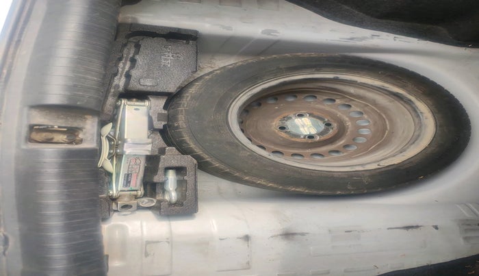 2017 Honda Amaze 1.2L I-VTEC E OPT, Petrol, Manual, 68,485 km, tyre