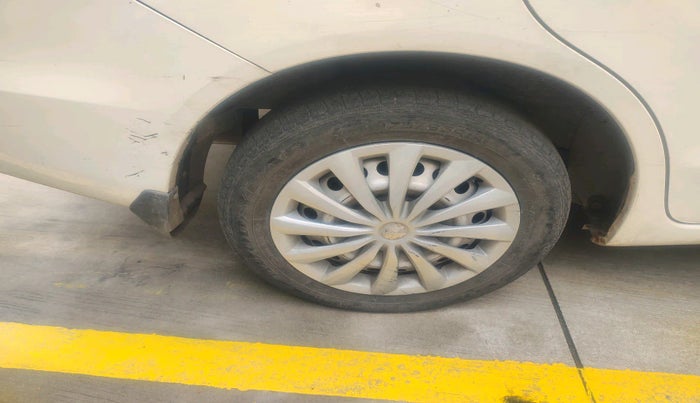 2017 Honda Amaze 1.2L I-VTEC E OPT, Petrol, Manual, 68,485 km, tyre