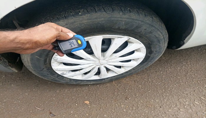 2015 Maruti Swift Dzire VDI, Diesel, Manual, 2,06,451 km, tyre