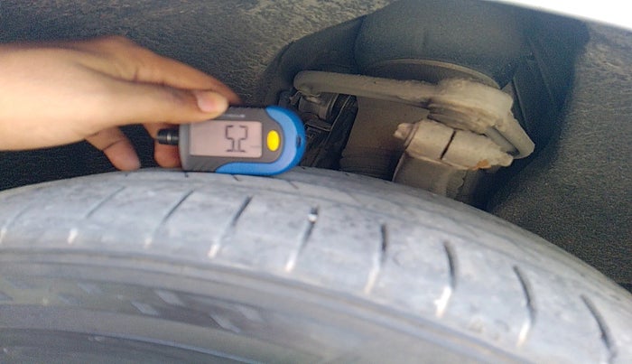 2015 Mercedes Benz S Class S350 CDI, Diesel, Automatic, 1,16,854 km, tyre