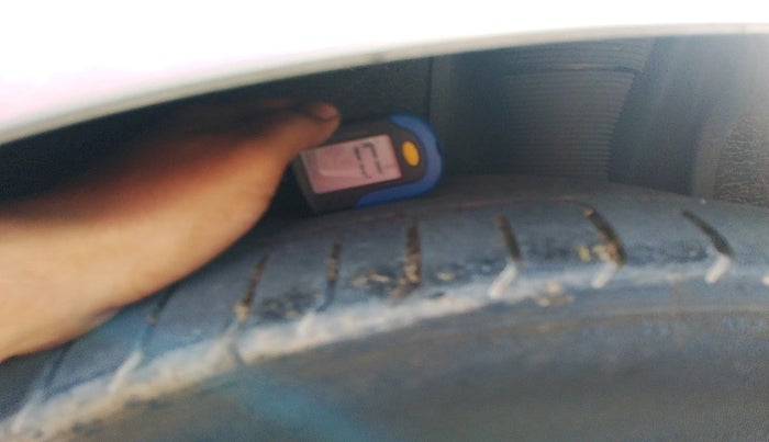 2015 Mercedes Benz S Class S350 CDI, Diesel, Automatic, 1,16,854 km, tyre