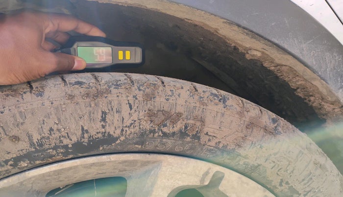 2016 Hyundai i20 Active 1.4 SX, Diesel, Manual, 1,11,490 km, tyre