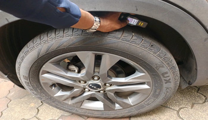 2021 KIA SELTOS HTX IVT 1.5 PETROL, Petrol, Automatic, 24,013 km, tyre