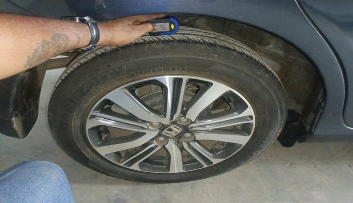 2023 Honda Amaze 1.2L I-VTEC VX, Petrol, Manual, 8,316 km, tyre