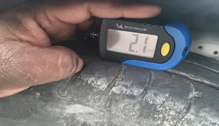 2015 Honda Brio S MT, Petrol, Manual, 96,156 km, tyre