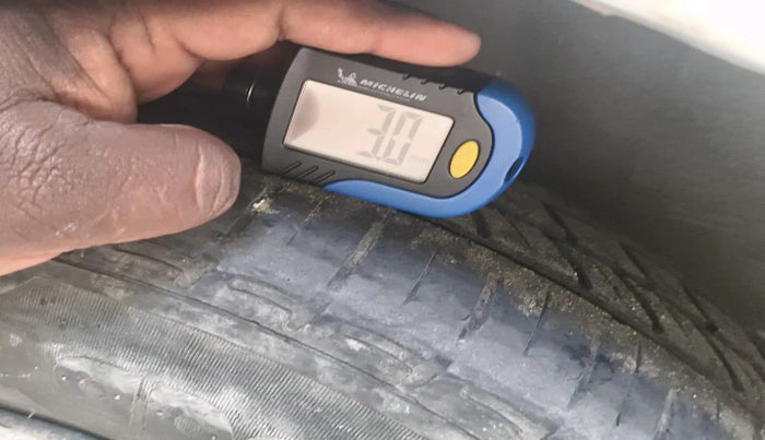 2015 Honda Brio S MT, Petrol, Manual, 96,156 km, tyre