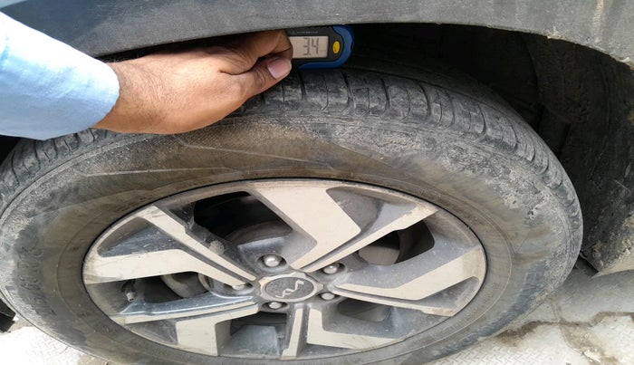 2021 KIA SONET HTX 1.5, Diesel, Manual, 1,18,191 km, tyre