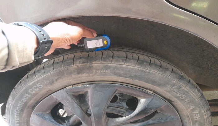 2016 Maruti Wagon R 1.0 VXI, Petrol, Manual, 60,131 km, tyre