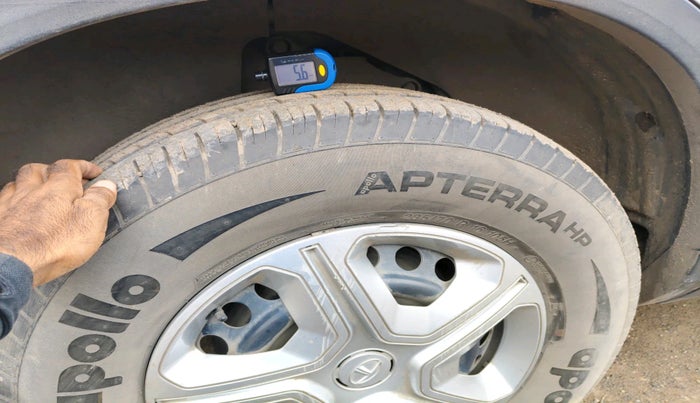 2022 Tata Harrier XE 2.0L KRYOTEC, Diesel, Manual, 66,168 km, tyre