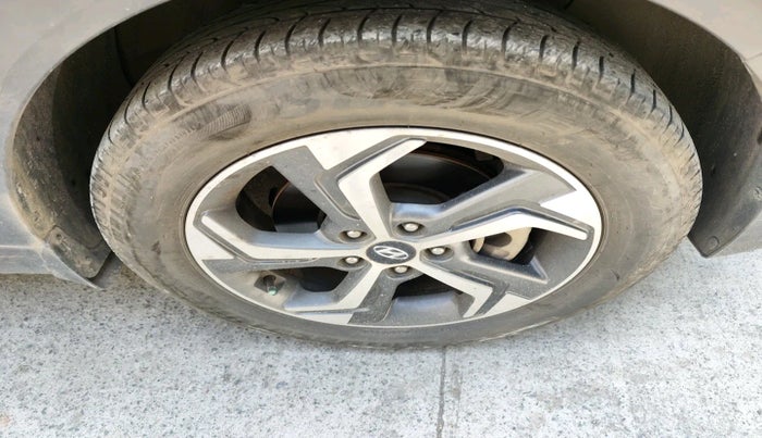 2018 Hyundai Creta SX AT 1.6 PETROL, Petrol, Automatic, 1,13,603 km, tyre