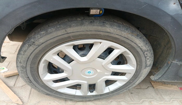 2017 Honda WR-V 1.5L I-DTEC S MT, Diesel, Manual, 74,996 km, tyre