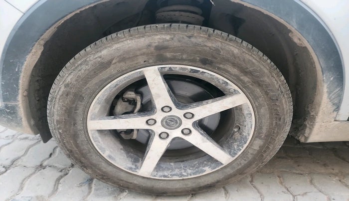 2022 Mahindra XUV300 W8 1.5 DIESEL, Diesel, Manual, 23,500 km, tyre