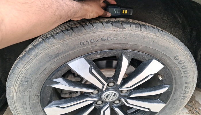 2020 MG HECTOR PLUS SHARP 1.5 PETROL TURBO DCT 6-STR, Petrol, Automatic, 21,012 km, tyre