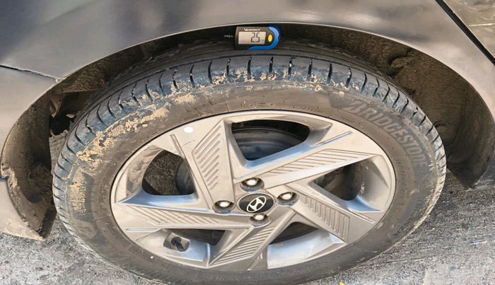 2020 Hyundai Verna SX 1.5 VTVT, Petrol, Manual, 74,135 km, tyre