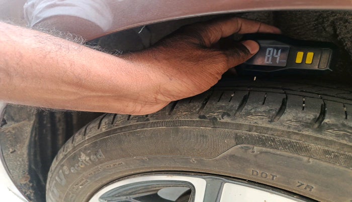 2020 Hyundai AURA SX PLUS 1.2 AMT, Petrol, Automatic, 26,795 km, tyre