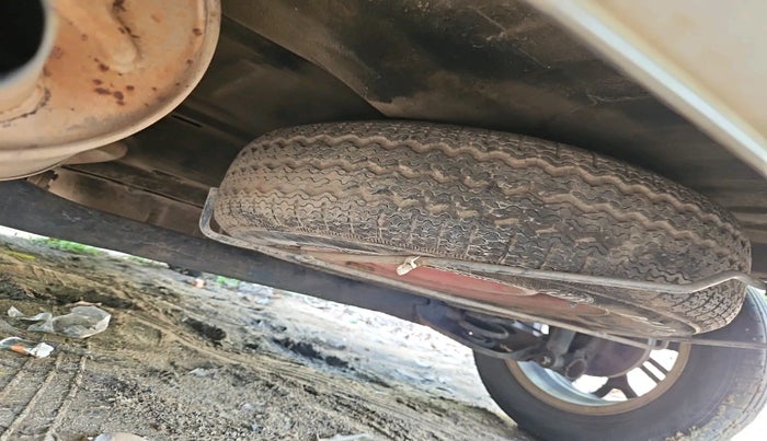 2020 Renault TRIBER RXZ, Petrol, Manual, 1,04,086 km, tyre