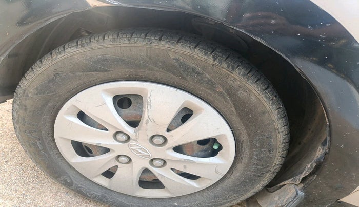 2010 Hyundai i10 MAGNA 1.1, Petrol, Manual, 84,796 km, tyre