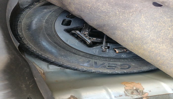 2010 Hyundai i10 MAGNA 1.1, Petrol, Manual, 84,796 km, tyre