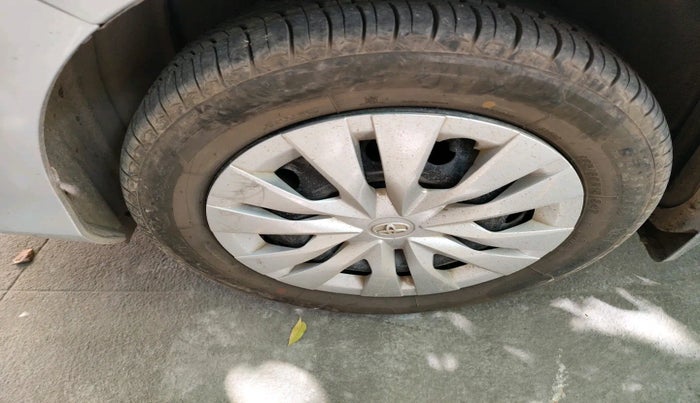 2018 Toyota YARIS J CVT, Petrol, Automatic, 50,239 km, tyre