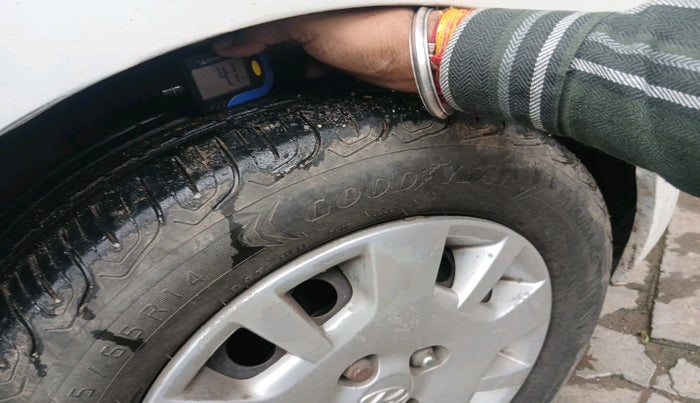 2013 Hyundai i20 MAGNA 1.4 CRDI, Diesel, Manual, 1,10,718 km, tyre