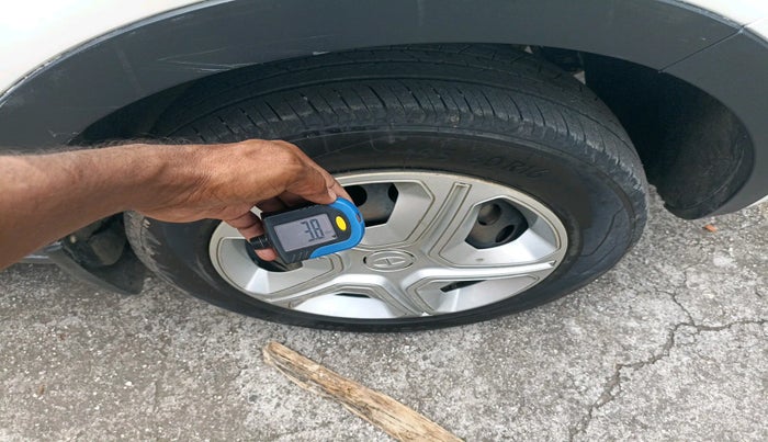 2018 Tata NEXON XM DIESEL, Diesel, Manual, 1,08,272 km, tyre