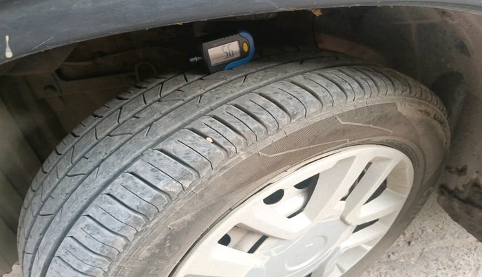 2016 Maruti Vitara Brezza LDI (O), Diesel, Manual, 1,26,105 km, tyre