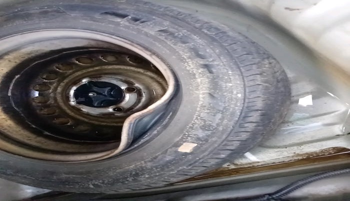 2017 Datsun Go A, Petrol, Manual, 58,663 km, tyre