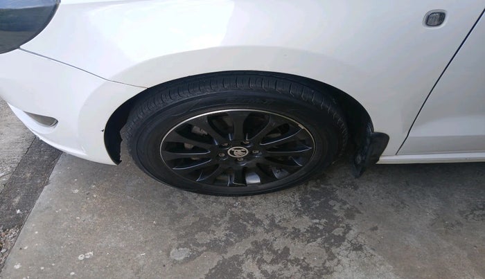 2015 Skoda Rapid 1.5 TDI CR ELEGANCE PLUS AT, Diesel, Automatic, 1,42,063 km, tyre