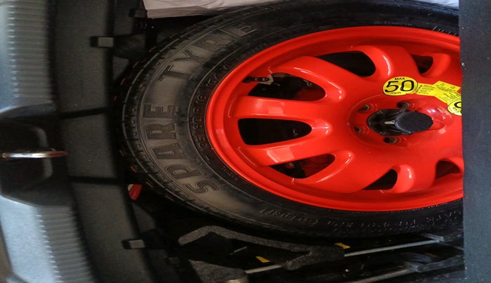 2018 Jaguar XE PRESTIGE DIESEL, Diesel, Automatic, 57,249 km, tyre