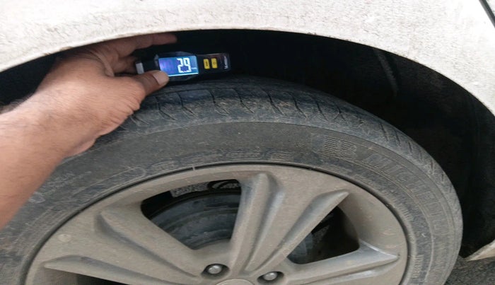 2017 Hyundai Verna 1.6 CRDI SX + AT, Diesel, Automatic, 90,802 km, tyre