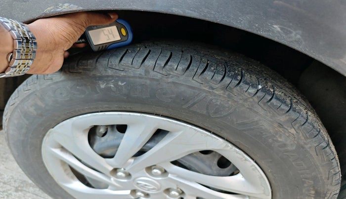 2021 Hyundai AURA S 1.2, Petrol, Manual, 1,14,344 km, tyre