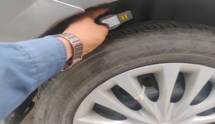 2016 Maruti Ciaz VDI+ SHVS, Diesel, Manual, 1,76,768 km, tyre