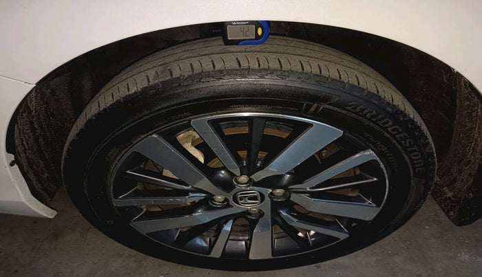 2023 Honda City 1.5L I-VTEC ZX CVT, Petrol, Automatic, 20,975 km, tyre